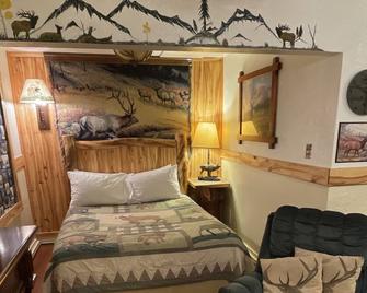 Rio Grande Motel - Monte Vista - Bedroom