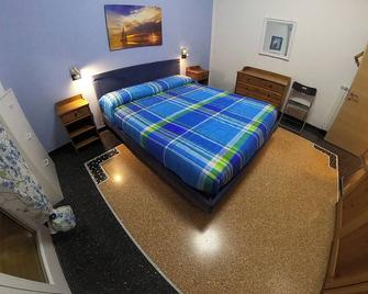 Apartment Gentile a 200 metri dal mare - Albissola Marina - Camera da letto