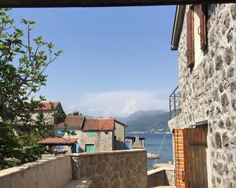 Secret place for two,Kakrc-Tivat - Bjelila - Balcony