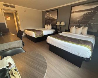 Super 8 by Wyndham Macleod Trail Calgary - Calgary - Bedroom