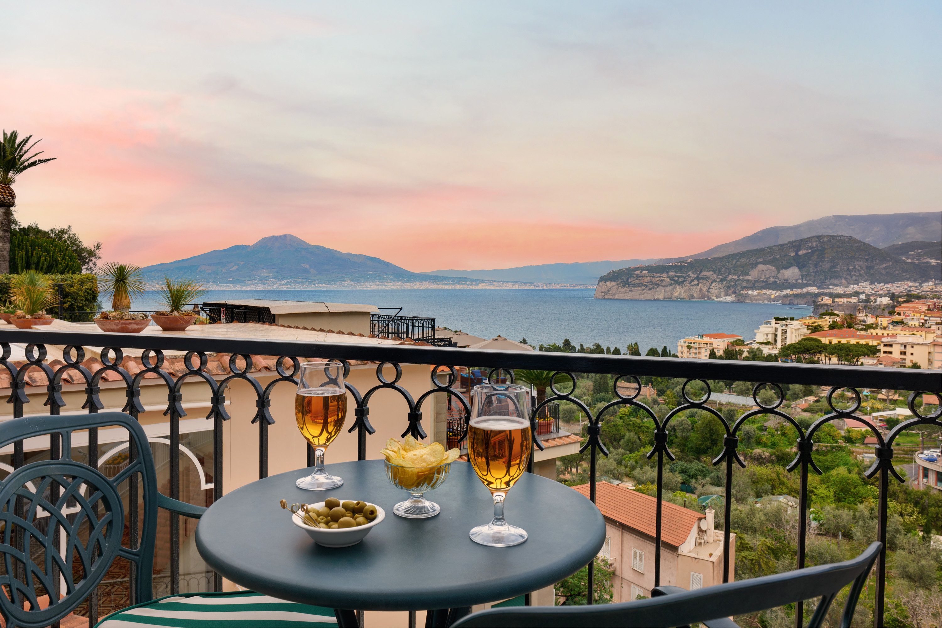 فندق جراند كابوديمونتي - سورنتو - شرفة