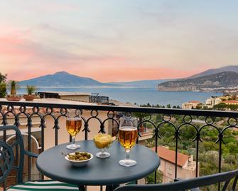 Grand Hotel Capodimonte - Σορέντο - Μπαλκόνι