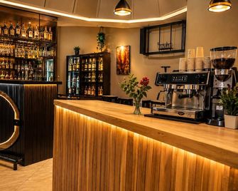 La Planete Hotel - Rubavu - Bar