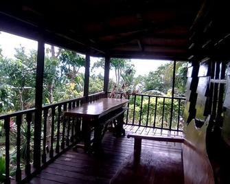 Windy Willow's - Lemery - Balcony