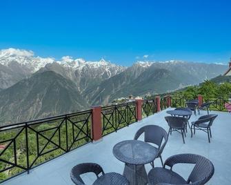 Echor - The Alpine Crest - Kalpa - Balcón