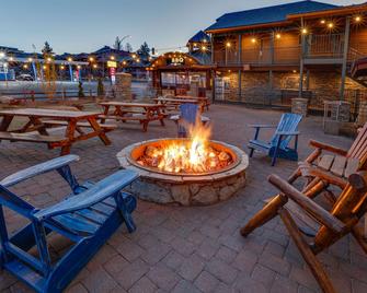Hotel Becket, BW Signature Collection - South Lake Tahoe - Patio