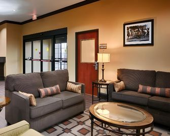 Red Roof Inn & Suites Sulphur Springs - Sulphur Springs - Recepción