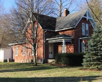 Cedar Point/Kalahari/Lake Erie - Betty's Homestead - Norwalk - Building