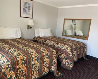 American Inn Motel - Many - Bedroom