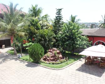 Nego Lodge - Accra - Patio