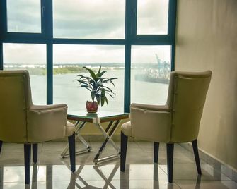 Harbour View Suites - Dar Es Salaam - Living room