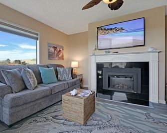 Remote- Ocean Front, steps to ocean, Pajaro Dunes Between Santa Cruz - Monterey - Watsonville - Wohnzimmer