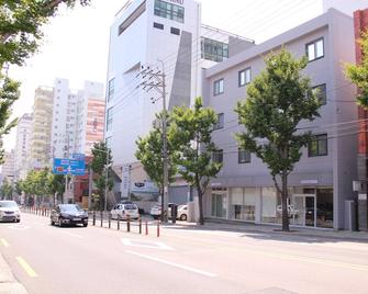 Wood House Hotel - Busán - Edificio