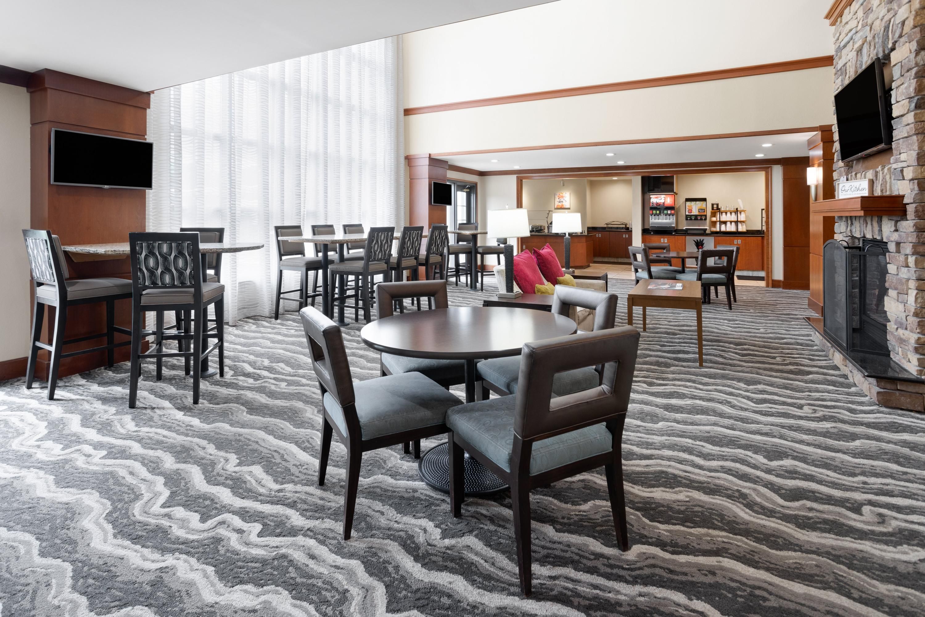 Staybridge Suites Harrisburg Hershey By IHG - האריסברג - מסעדה