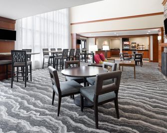 Staybridge Suites Harrisburg Hershey By IHG - האריסברג - מסעדה