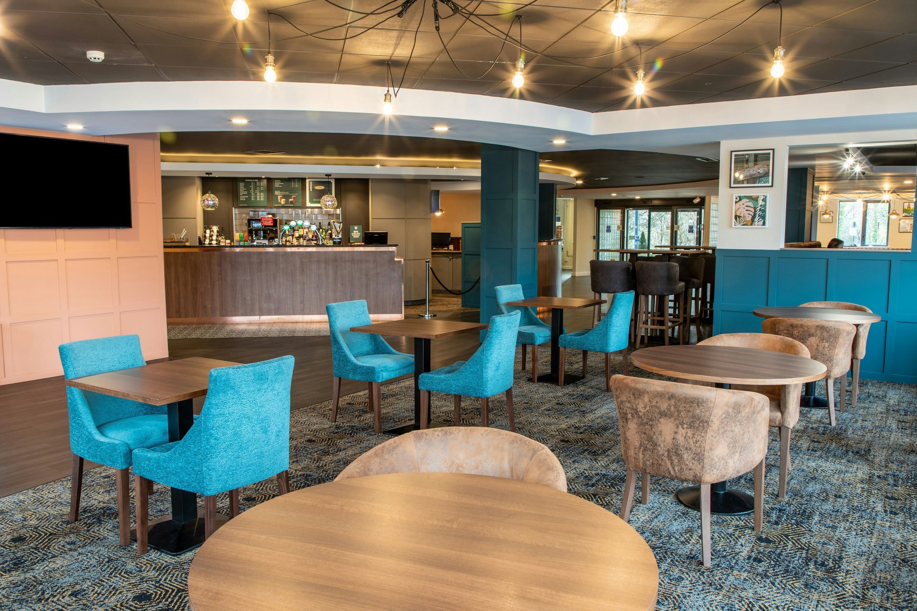 Knowsley Inn & Lounge - Prescot - Bar