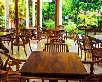 Castle Bay Resort - גאלה - מסעדה