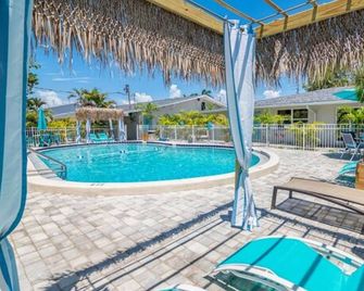 Latitude 26 Waterfront Boutique Resort - Fort Myers Beach - Fort Myers Beach - Piscina