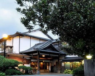 Hitoyoshi Ryokan - Hitoyoshi - Building