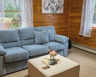 Nickerson Lake Cedar Log Home - Houlton - Sala de estar