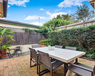 Primrose Sands Accom Holidays - Terrigal - Patio