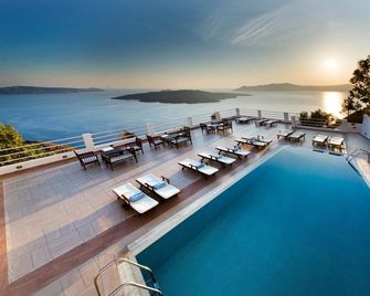 Tzekos Villas - Thera - Pool