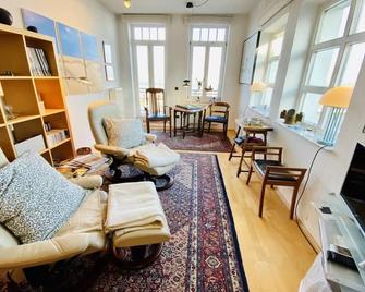 Captain Wotan - Warnemünde - Wohnzimmer