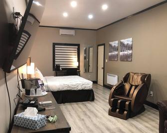 Motel 7 Inn & Suites - Beresford - Bedroom