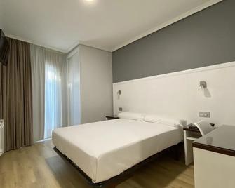 Hotel Arsus - Vigo - Bedroom
