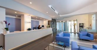 Executive Inn Boutique Hotel - Brindisi - Front desk