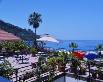 Le Sirene Scilla - Scilla - Balkón