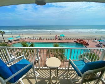 Beach Front Studios in Daytona Beach - Daytona Beach - Balcon