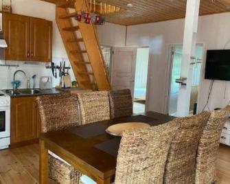 Holiday Home Kaaro 2 by Interhome - Hillosensalmi - Cocina