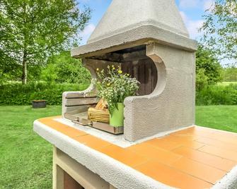 3 Bedroom Stunning Home In Fjerritslev - Fjerritslev - Terasa
