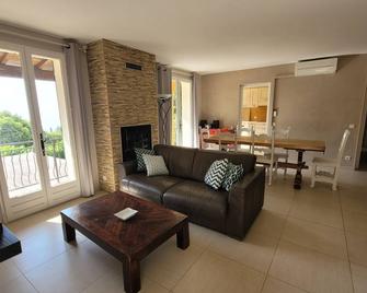Appartement Rez de Villa Les Hauts de Monaco - La Turbie - Salon