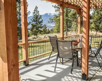 Entire Home with 180 degree Mountain Views of the Bitterroot - Stevensville - Balcón