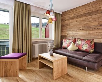 Ferienhotel Starennest - Oberstaufen - Huiskamer