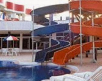 Holiday Ingleses - Florianópolis - Piscina