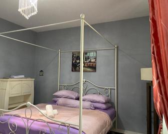 Pasir Gudang Marissa Homestay - Masai - Спальня