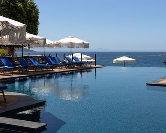 Mett Hotel & Beach Resort Bodrum - Bodrum - Pool