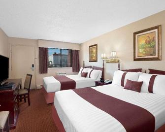 Howard Johnson by Wyndham Red Deer - Red Deer