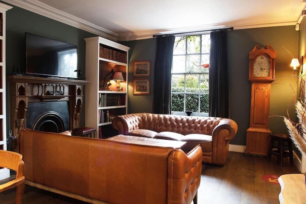 The Kings Head - Holt - Huiskamer