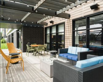 Home2 Suites by Hilton Quebec City, QC - Québec City - Patio