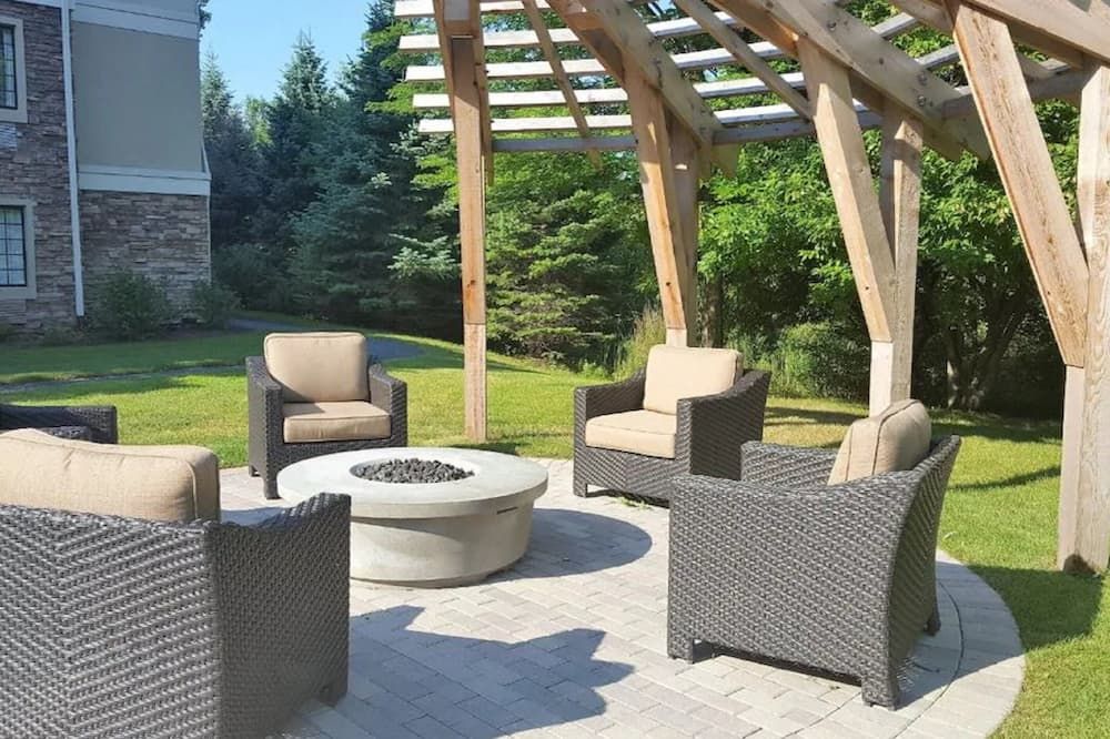 Staybridge Suites Chicago - Lincolnshire By IHG - Lincolnshire - Patio
