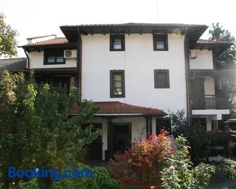 Oazis Guesthouse - Lovech - Gebäude