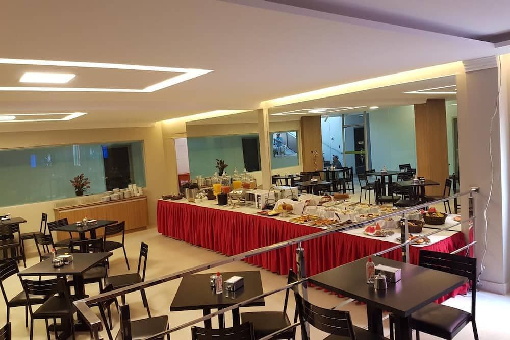 Oft Place Hotel - גואיאניה - מסעדה