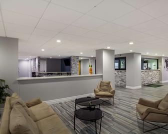 Quality Inn Houston East I-10 - יוסטון - לובי