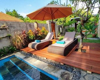 Coco Garden Pool Villas - Kubutambahan