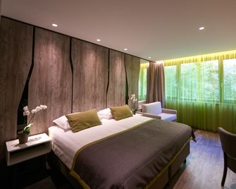 Postojna Cave Hotel Jama - פוסטוינה