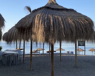 Hostal Moscatel - Málaga - Playa